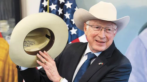 inter_ken_salazar_34508a52f1