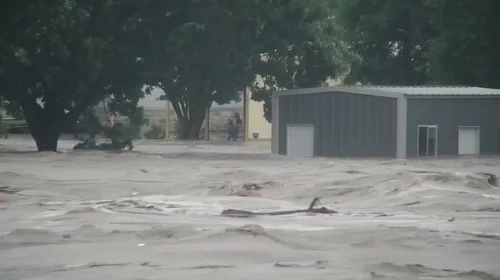 inundaciones_en_texas_dejan_al_menos_seis_muertos_d8f3dfb0_804f_4a93_a06d_e015a85c6a98_mediarawimage_true_66efc29e33