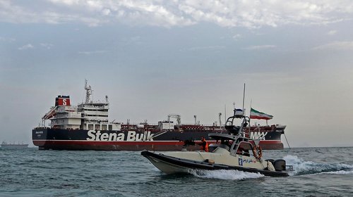 iran_interrumpe_transito_petroleros_estrecho_ormuz_e54a4e6466