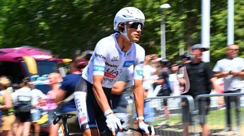 Isaac del Toro afianza el tercer lugar del Tour de Francia 2026