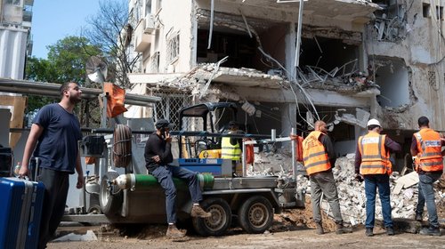 israel_bombardea_estacion_de_gas_iran_34fac2474a