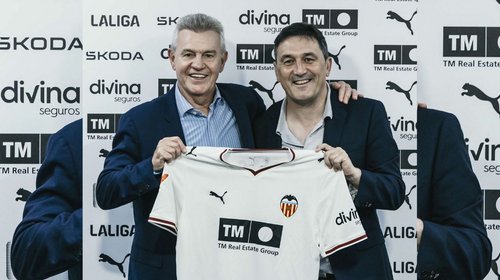 Valencia presenta a Javier Aguirre como su nuevo director técnico