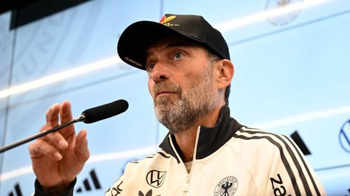 Jürgen Klopp convoca a 44 jugadores para su debut con Alemania
