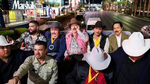 Lalo Mora da la vuelta por Las Vegas con 'Palomazo Norteño'