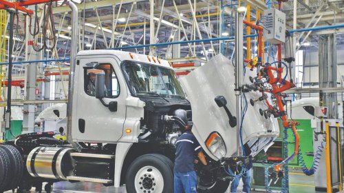 Manufactura en México crece, pero pierde empleos