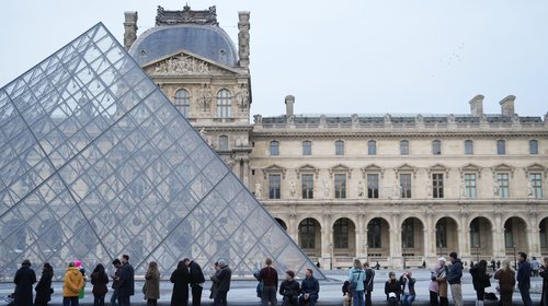 small_louvre_reabre_museo_e1b59f15bb