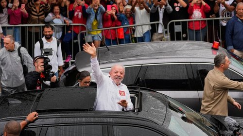 Lula da Silva pide extender votación por problemas de transporte