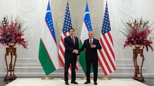 Marco Rubio firma acuerdos por US$12 millones en Uzbekistán