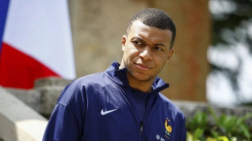 Empresas chinas rompen con Mbappé tras polémicos 'memes'