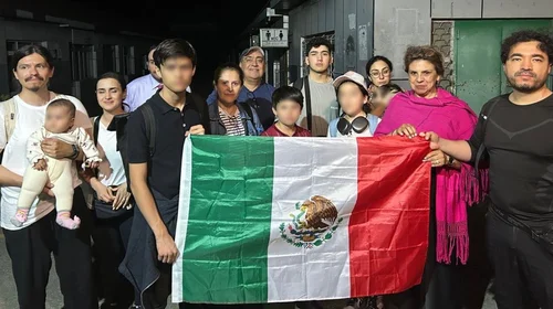 mexicanos_evacuados_1_b3eb02e0cd