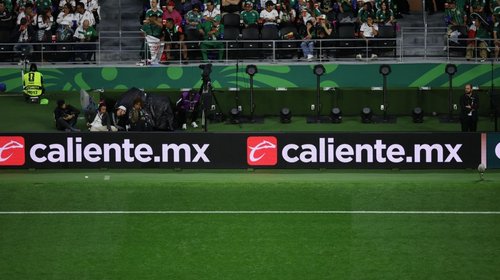 Llega México a 16vos de final con récord histórico ante Ecuador