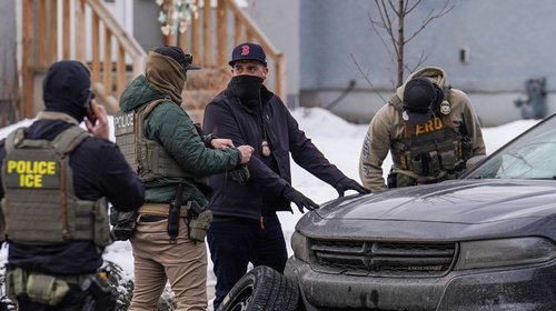 minnesota_demanda_retencion_pruebas_tiroteos_ice_5c642908cf