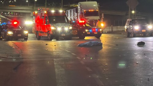Muere al cruzar Carretera Nacional; conductora es retenida