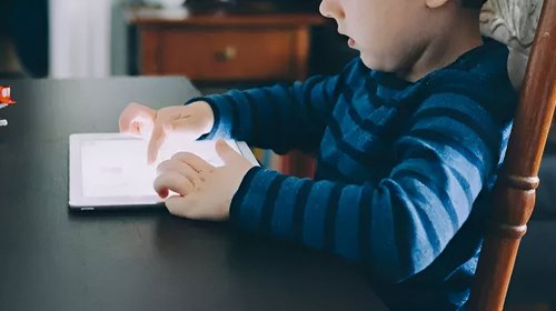 Presentan iniciativa para uso responsable de tecnología
