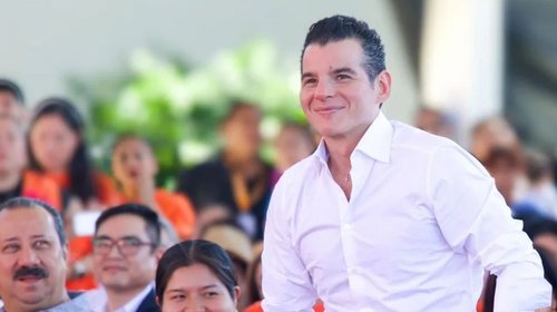 Invita Miguel Flores a mujeres a participar en 'Ella Emprende'