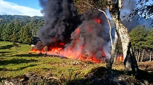 Explota pipa con combustible en la Xalapa-Perote, Veracruz