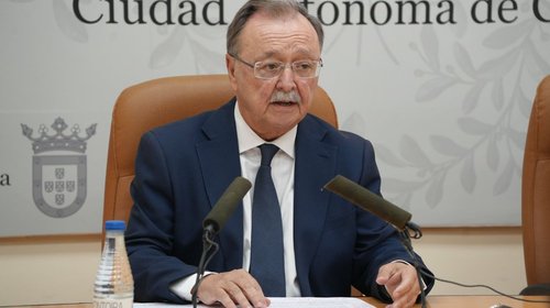 Presidente de Ceuta acusa a gobierno de 'pasividad' por migración