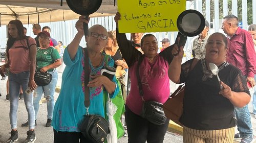 Se retiran vecinos tras protesta frente a Agua y Drenaje
