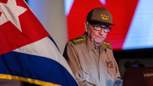 Vincula Sheinbaum orden contra Raúl Castro con elecciones de EUA