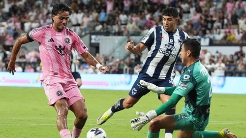 ¡Rossi al rescate! Rayados remonta al Inter Miami