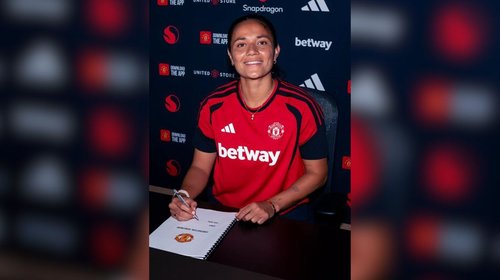 Rebeca Bernal firma con el Manchester United Femenil