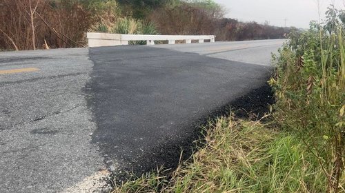 Reparan hundimiento en puente San Juan de Llera