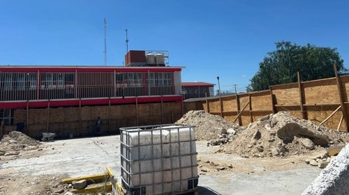 Protestan por obras inconclusas en secundaria de Ramos Arizpe