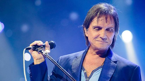 roberto_carlos_billboard_83cab05f10