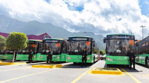 Avanza modernización del transporte con 4 mil nuevos camiones