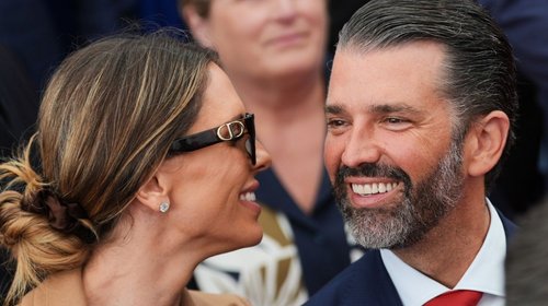 Senador republicano pide investigar a hijo de Trump por su boda