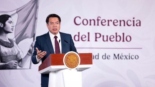 SEP convoca a maestros a debatir uso de celulares en aulas