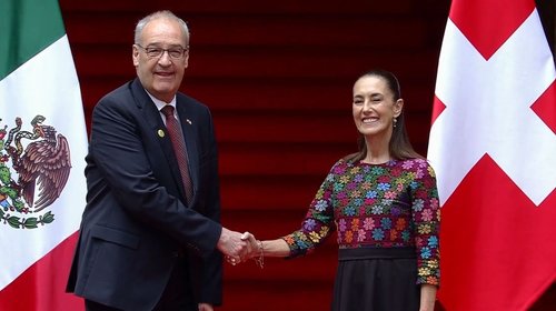 Sheinbaum recibe a presidente Guy Parmelin en Palacio Nacional