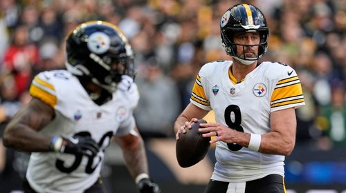 Steelers vencen a Saints en París con una jugada de Aaron Rodgers