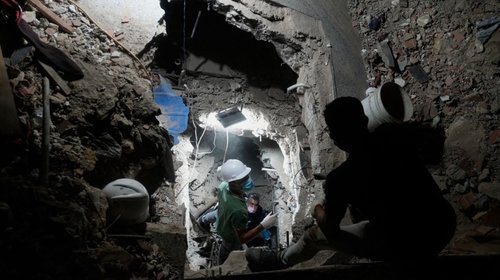 Suben a 4,490 los fallecidos por sismos en Venezuela
