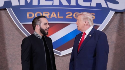 Trump deja en suspenso a 200,000 salvadoreños en EUA por TPS