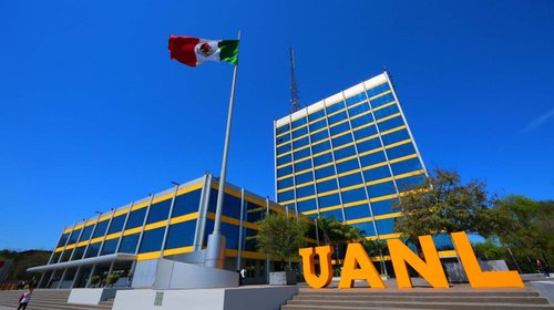 Más de 220,000 estudiantes vuelven a clases en la UANL este lunes
