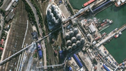 Ucrania ataca refinería rusa desde 1,300 km de la frontera