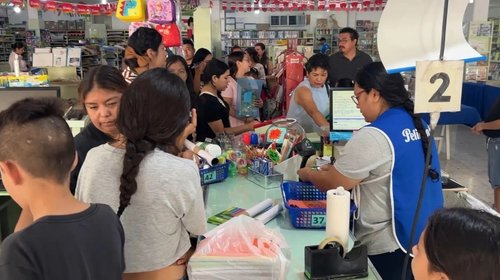 Se prolongan compras escolares de último momento en Monclova