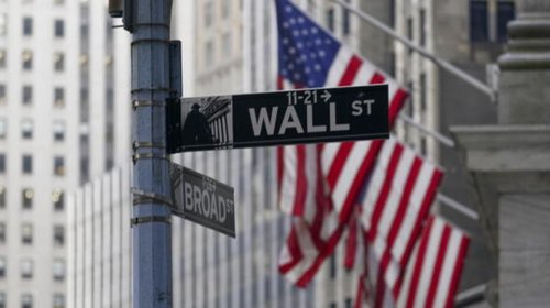 Wall Street abre mixto ante caídas de fabricantes de chips