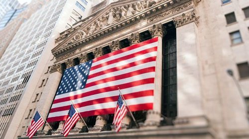 Wall Street cierra por ser festivo en medio de incertidumbre