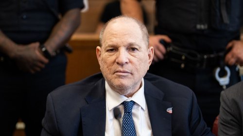 Retiran cargo de violación contra Harvey Weinstein en Nueva York