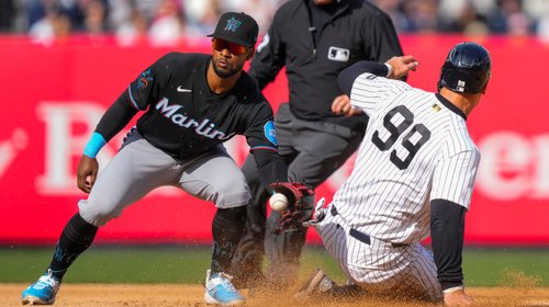 small_yankees_vs_marlins_045293a631