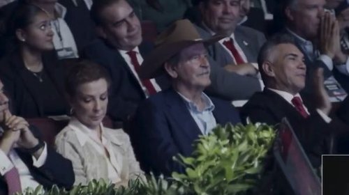 Plana mayor del PAN y PRI arropa a Adrián de la Garza en informe