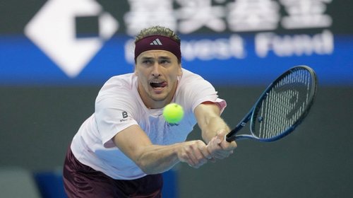 Zverev avanza a cuartos de final en el Masters de Shanghái