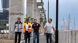 03_SUPERVISA_GOBERNADOR_OBRAS_DE_LOS_PUENTES_NUEVO_Y_LA_VIRGEN_EN_RIO_SANTA_CATARINA_05434bb86d