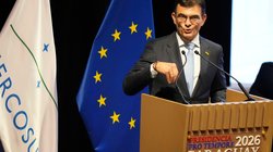 AP_26022073572848_39cc446ce3