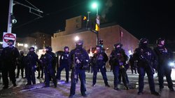 AP_26029178111851_38d1c9bee9