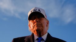 AP_26072824114293_509f280903