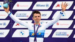 AP_26087649783029_1_5c1da515e2