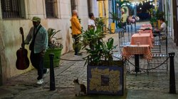 AP_26106610408900_9cb2da8610